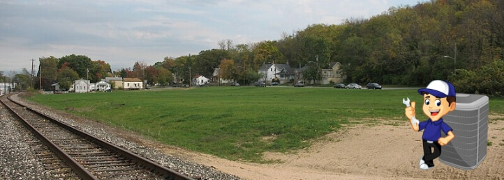 Railroad and field in Reading, OH